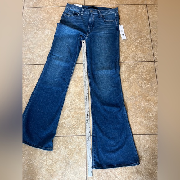 NWT The Molly High Rise Flare Jeans in Perfect Fit Size 31 - Picture 13 of 16